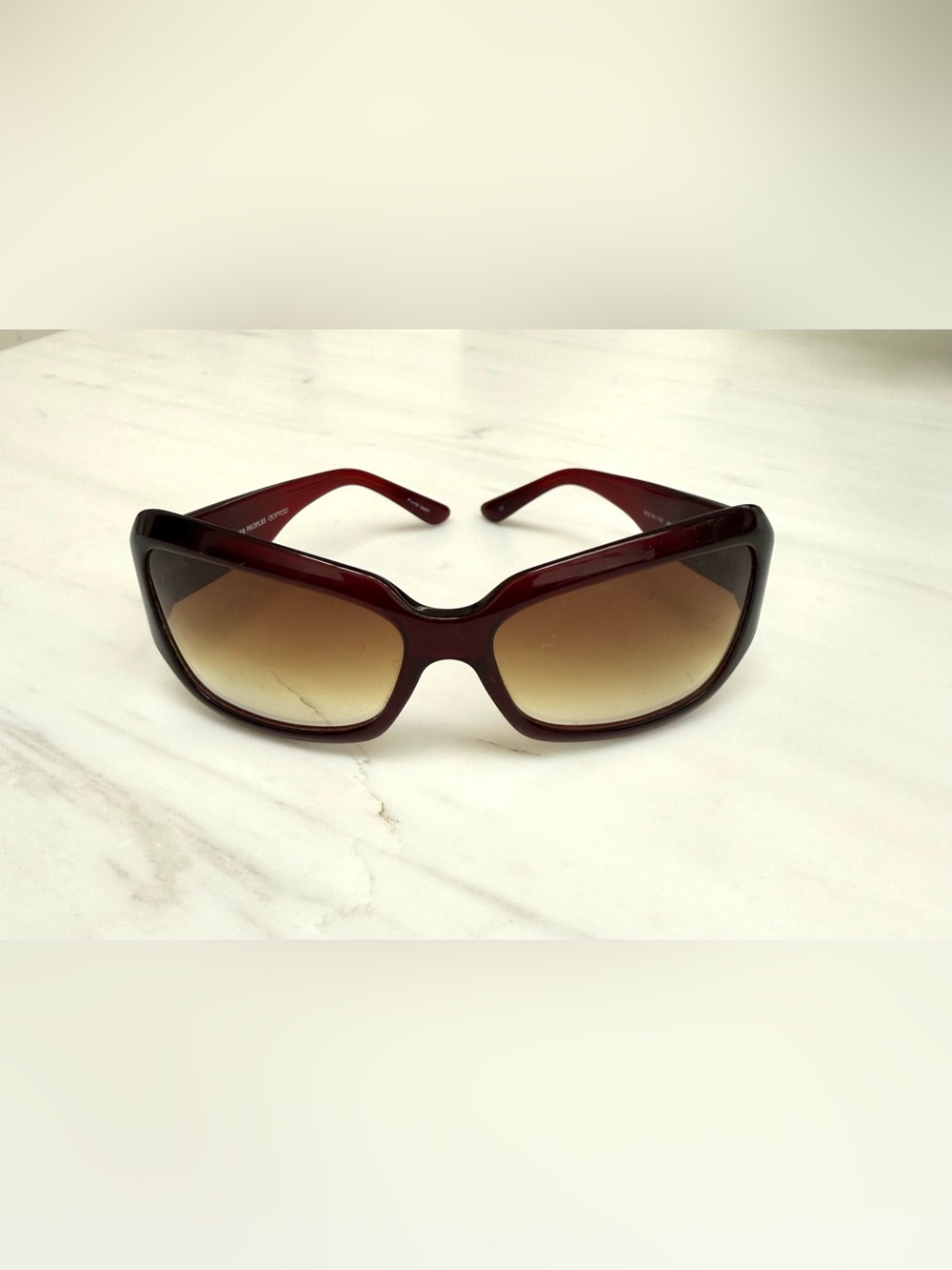 Oliver Peoples Oversized Burgundy Frame Sunglasses with Brown Gradient Lenses - Picture 2 of 6